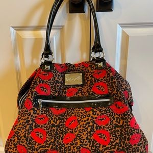 Betsey Johnson Betseyville large tote